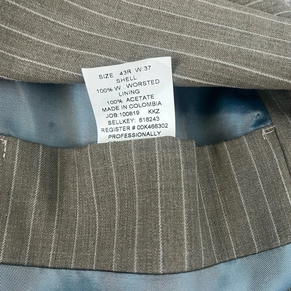 Kenneth Cole Reaction $360 chest